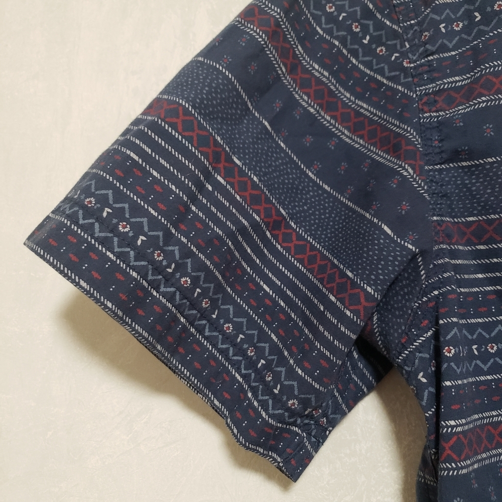 Levi's Navy Red White Patterned Button Down Short… - image 6